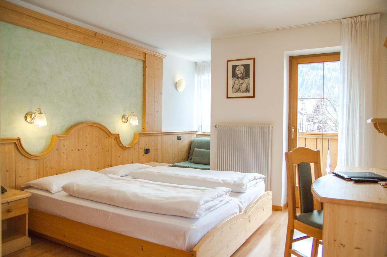 Hotel Genzianella Ziano di Fiemme Exteriér fotografie