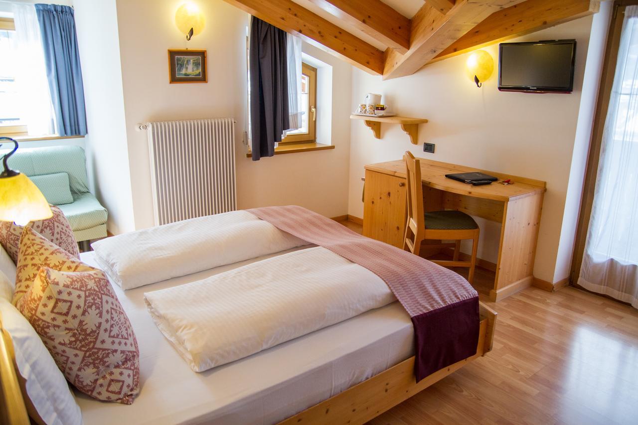 Hotel Genzianella Ziano di Fiemme Exteriér fotografie